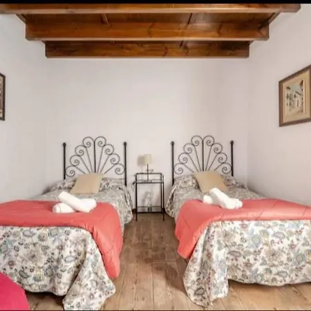 El Cortijuelo Holiday home Escoznar